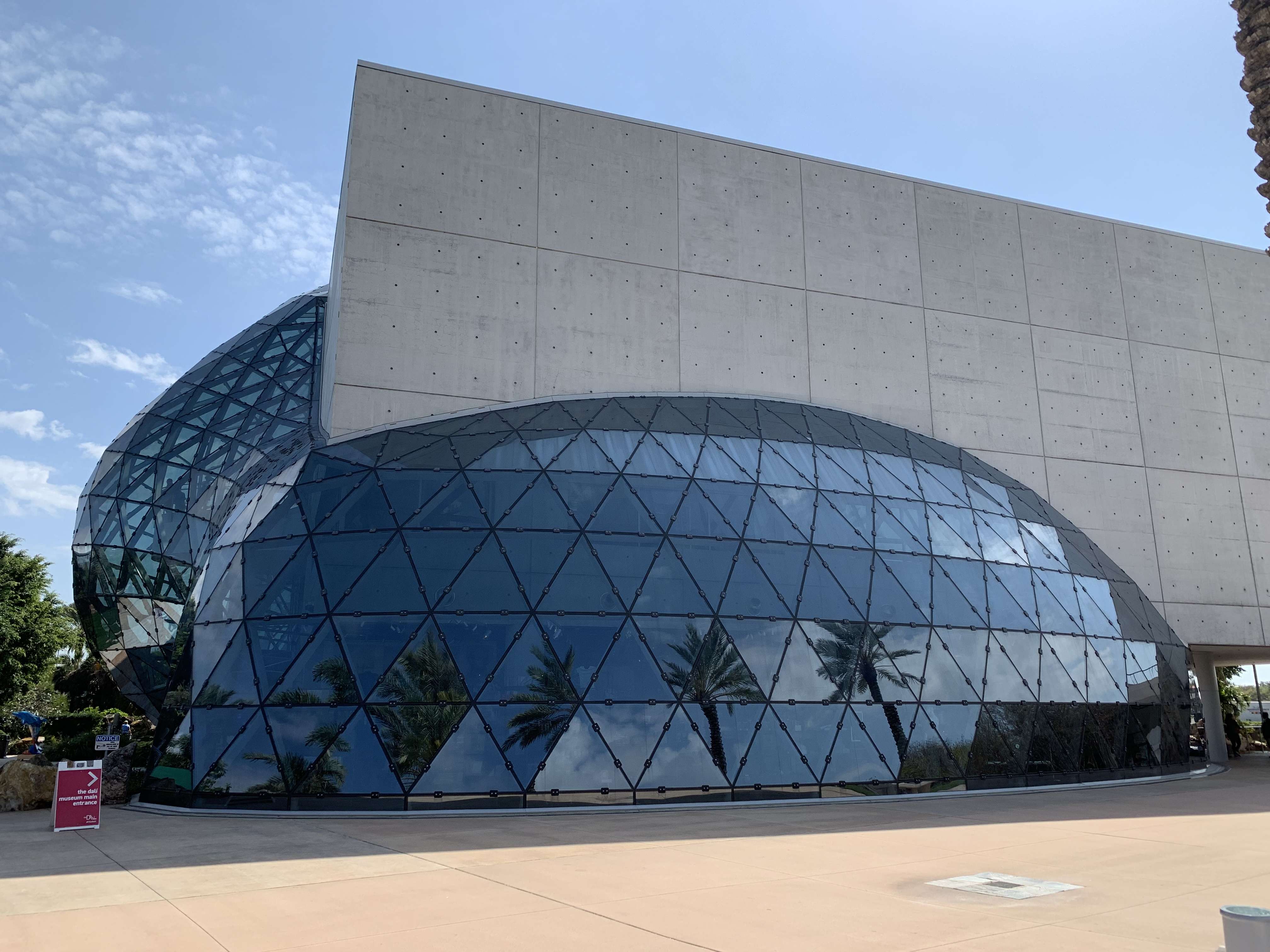 Dali Museum Building